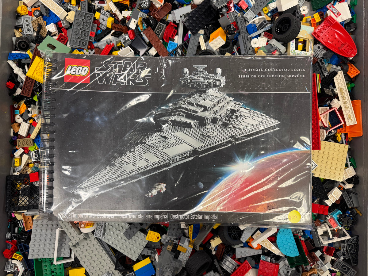 75252 Imperial Star Destroyer - UCS Instructions
