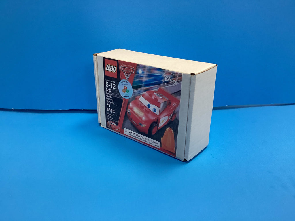 8200 Radiator Springs Lightning McQueen