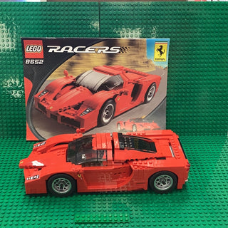 8652 Enzo Ferrari 1:17