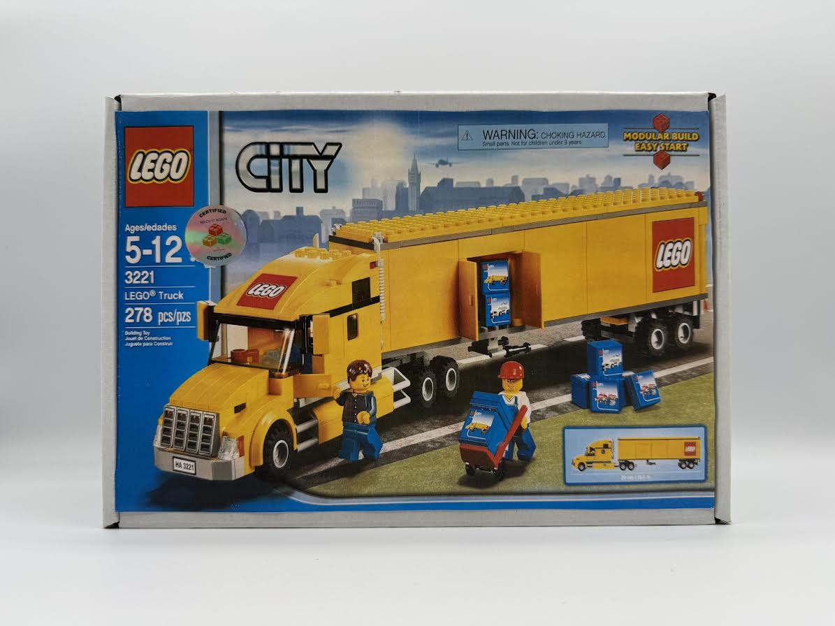 3221 LEGO Truck