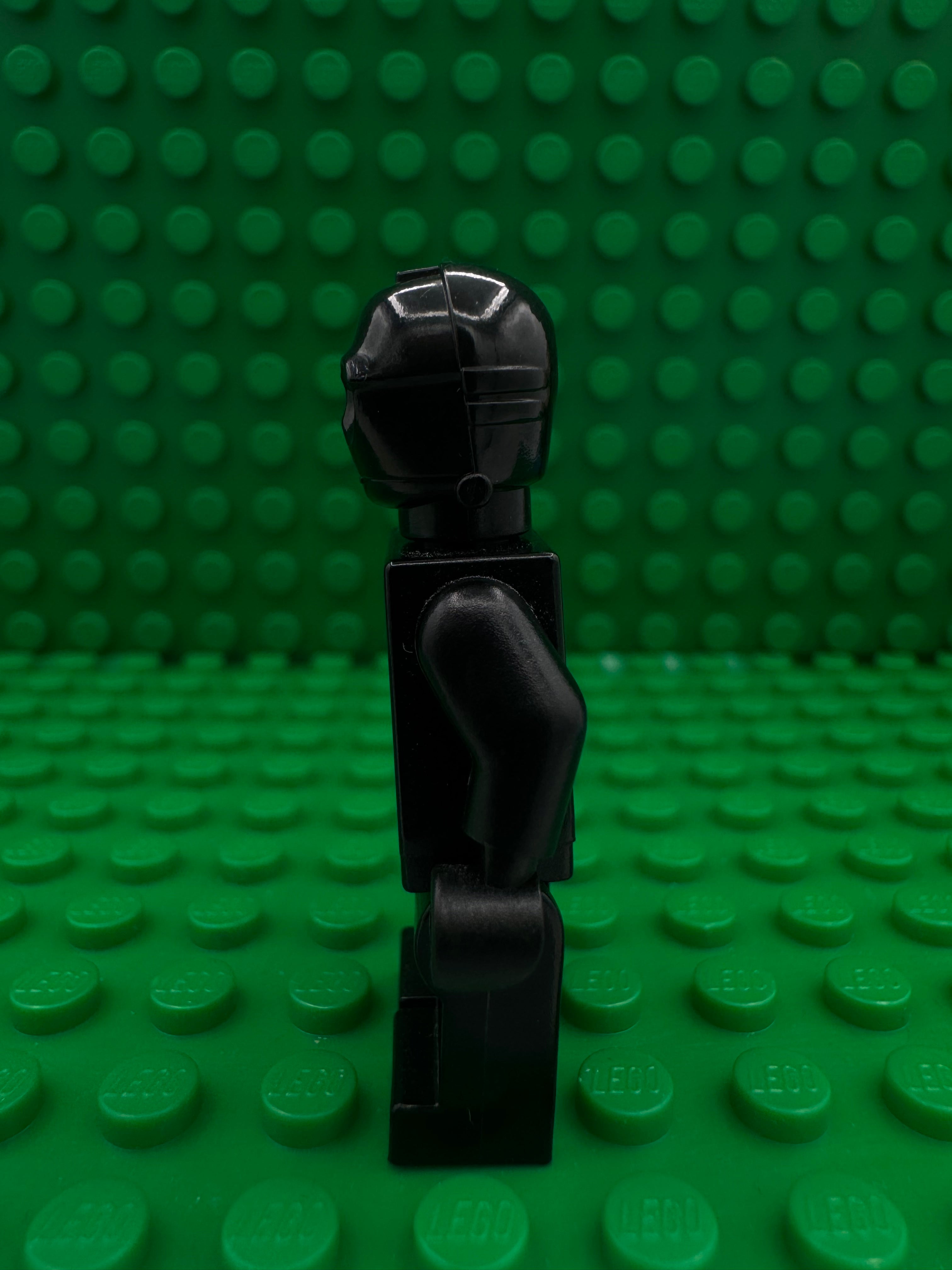 sw0212 Protocol Droid – Brick It Again