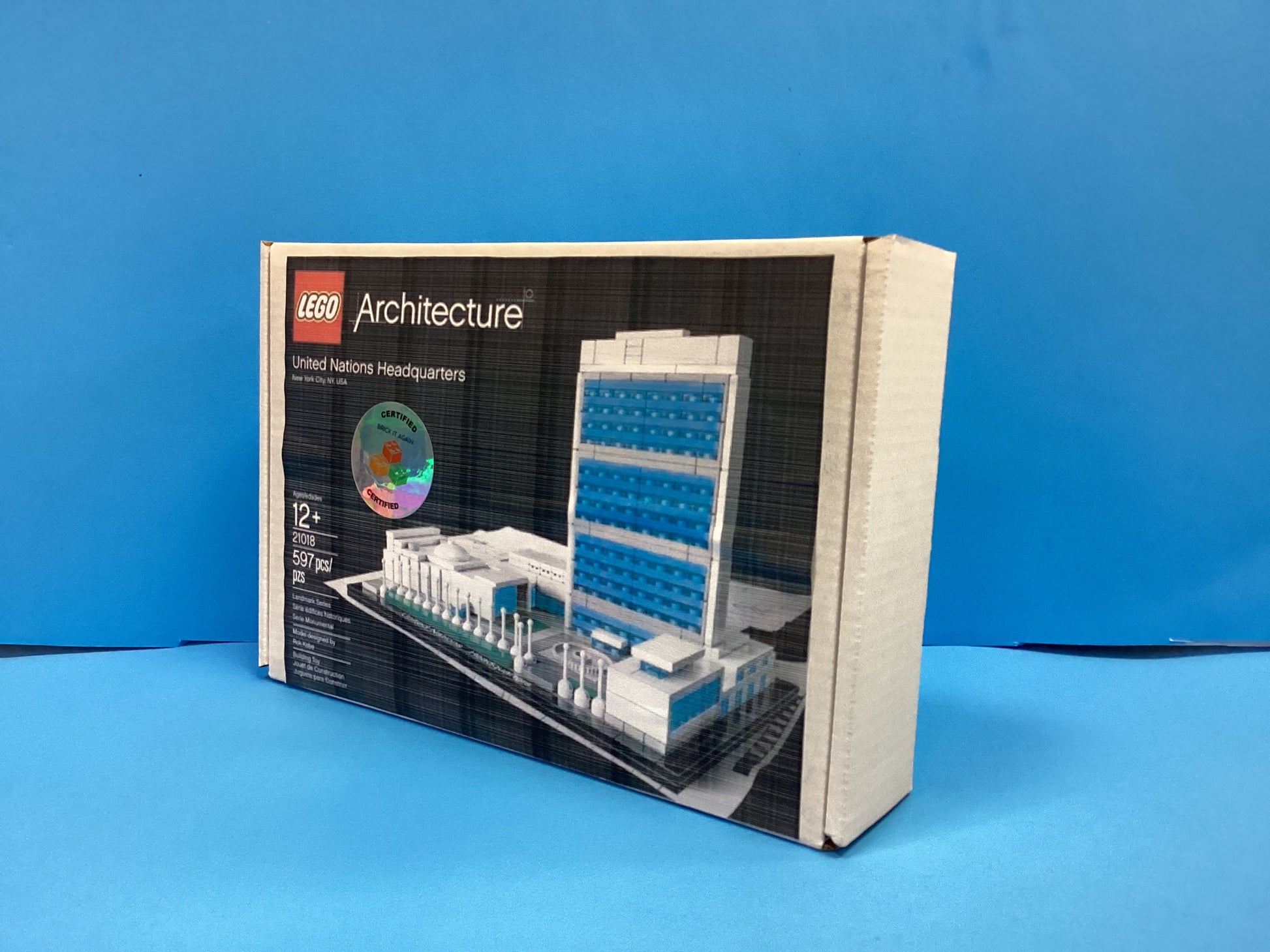21018 LEGO® United Nations Headquarters