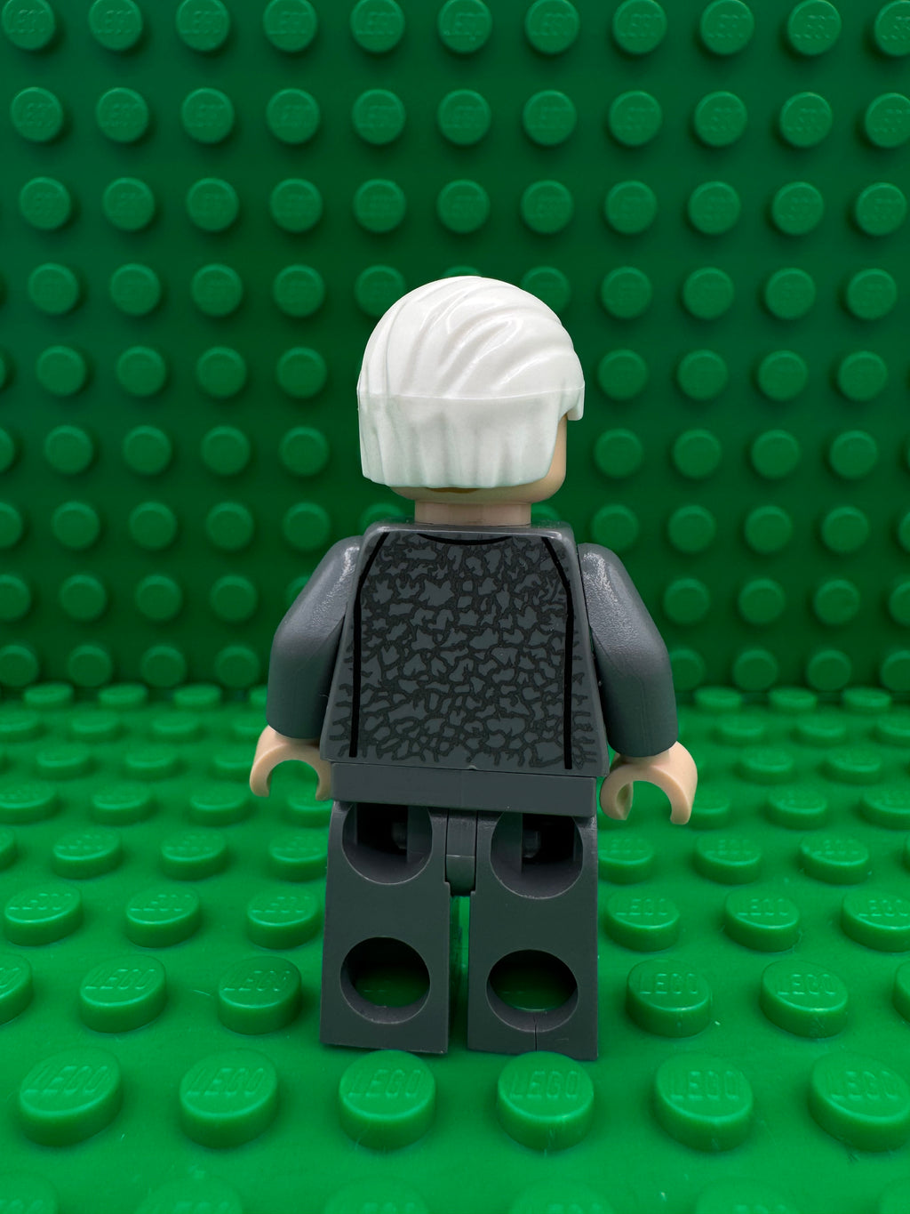 sw0540 Chancellor Palpatine - Dark Bluish Gray Outfit, White Combed Hair