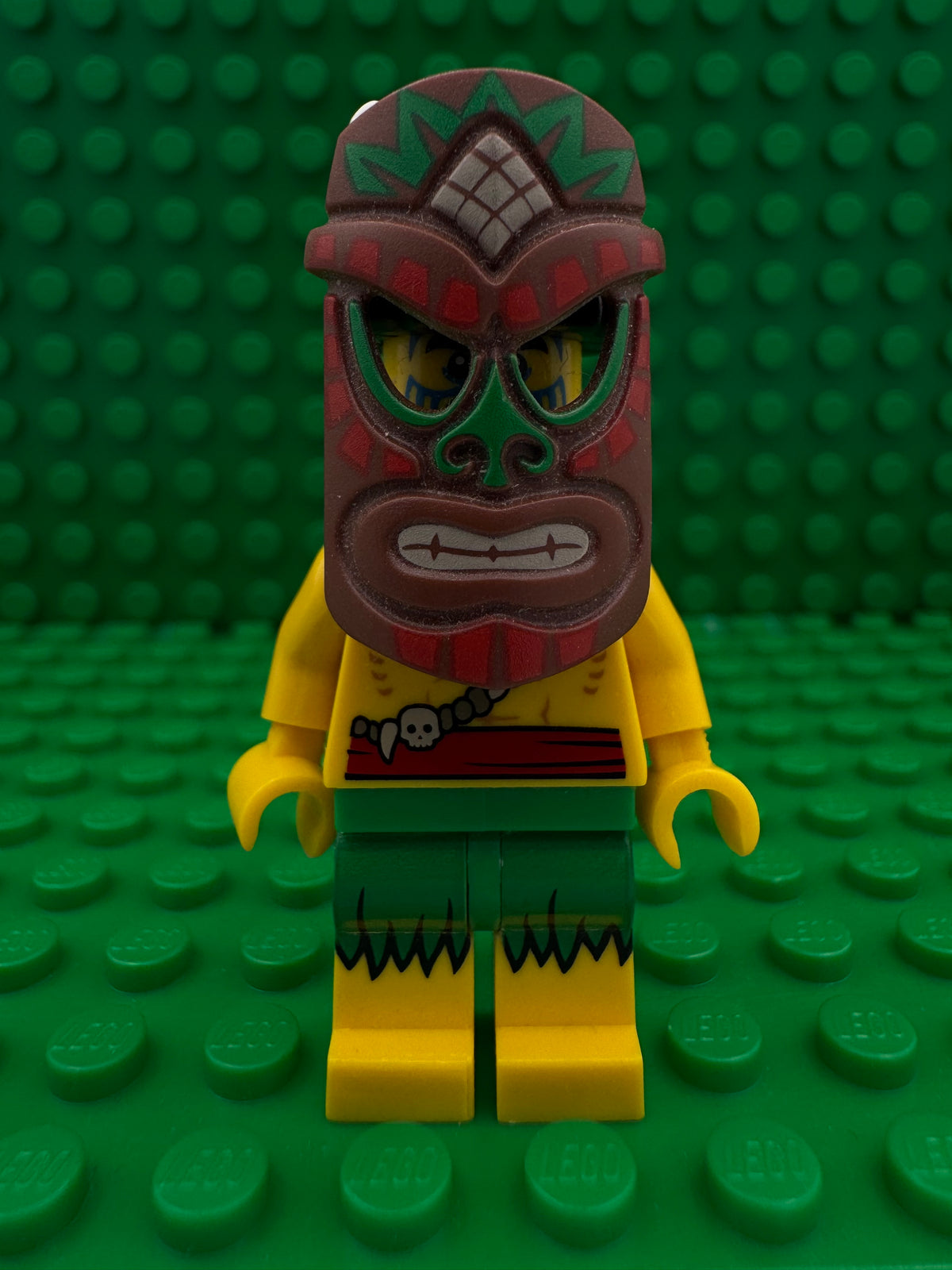 col167 Island Warrior, Series 11 (Minifigure Only without Stand and Accessories)