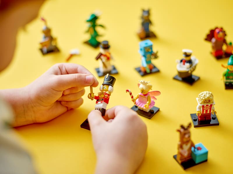 71034 Minifigures Series 23