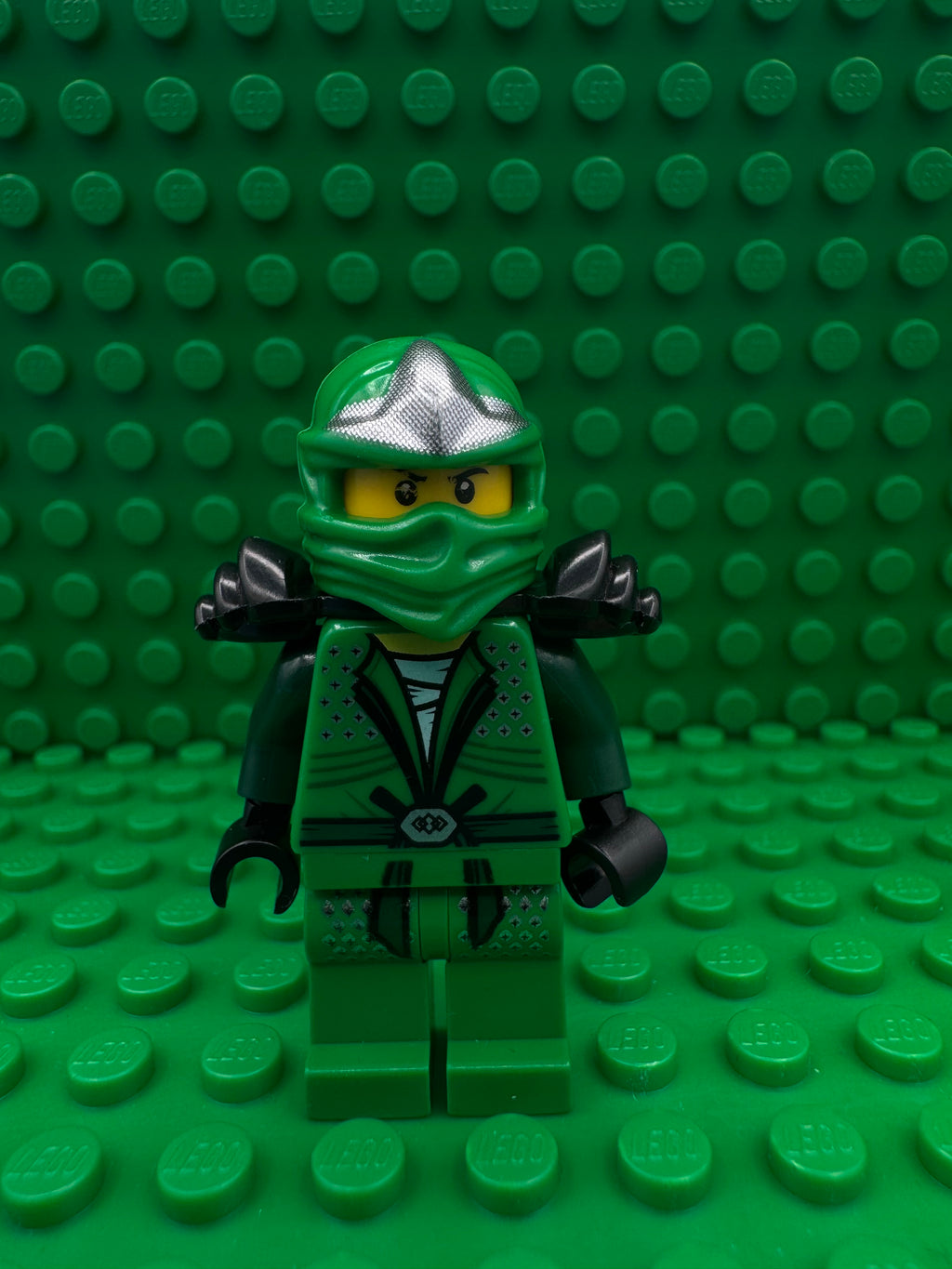 njo0065 Lloyd ZX - Shoulder Armor
