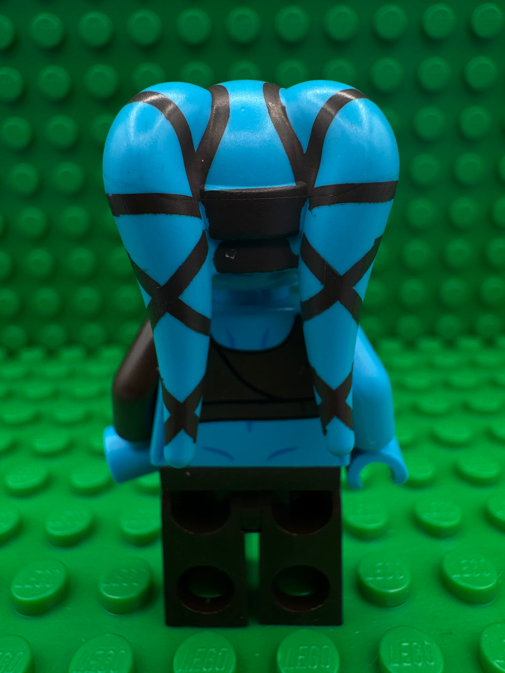 sw0833 Aayla Secura - Dark Pink Lips