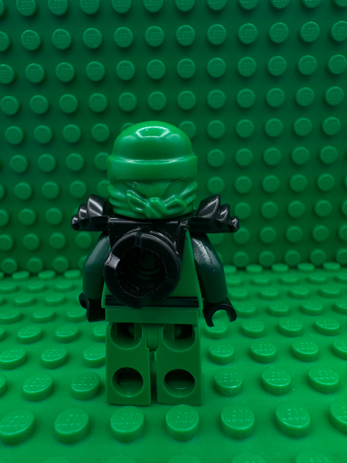 njo0065 Lloyd ZX - Shoulder Armor