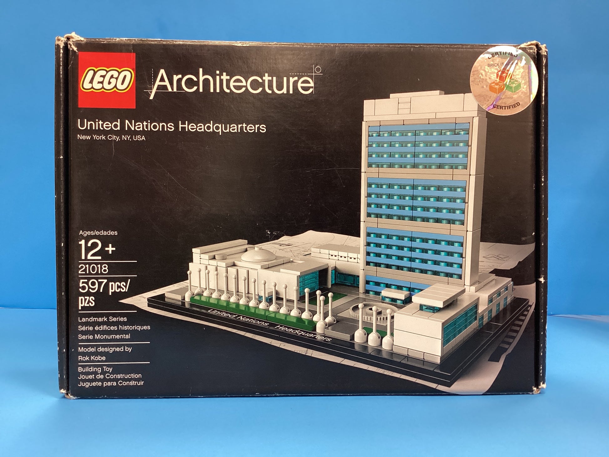 21018 LEGO® United Nations Headquarters