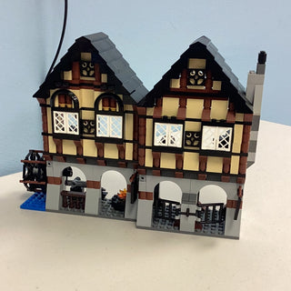 10193 Medieval Market Village