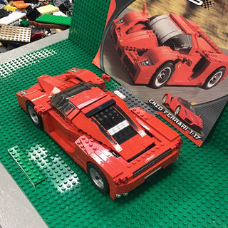 8652 Enzo Ferrari 1:17