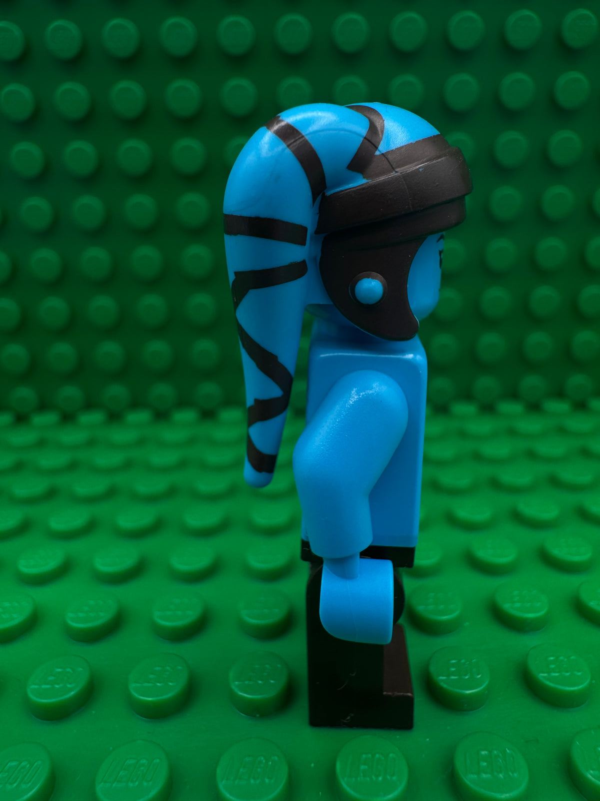 sw0833 Aayla Secura - Dark Pink Lips