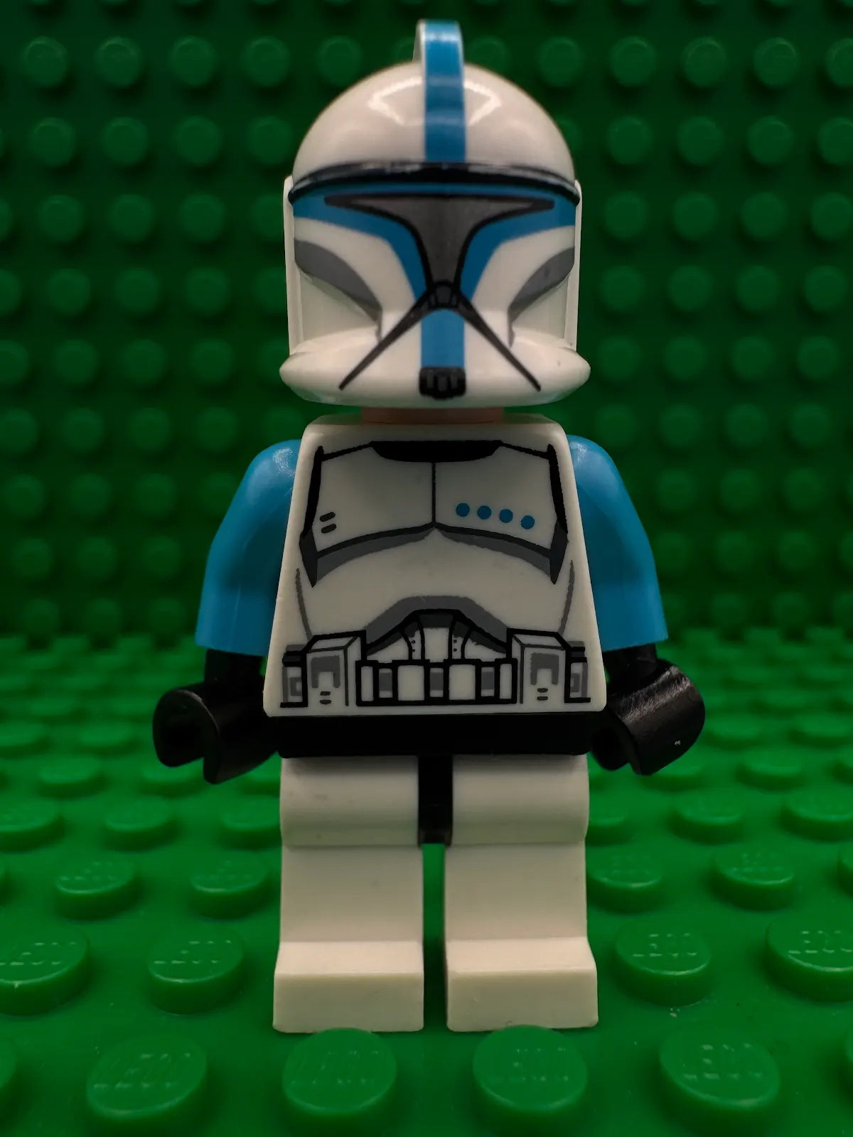 sw0502 Clone Trooper Lieutenant (Phase 1) - Scowl