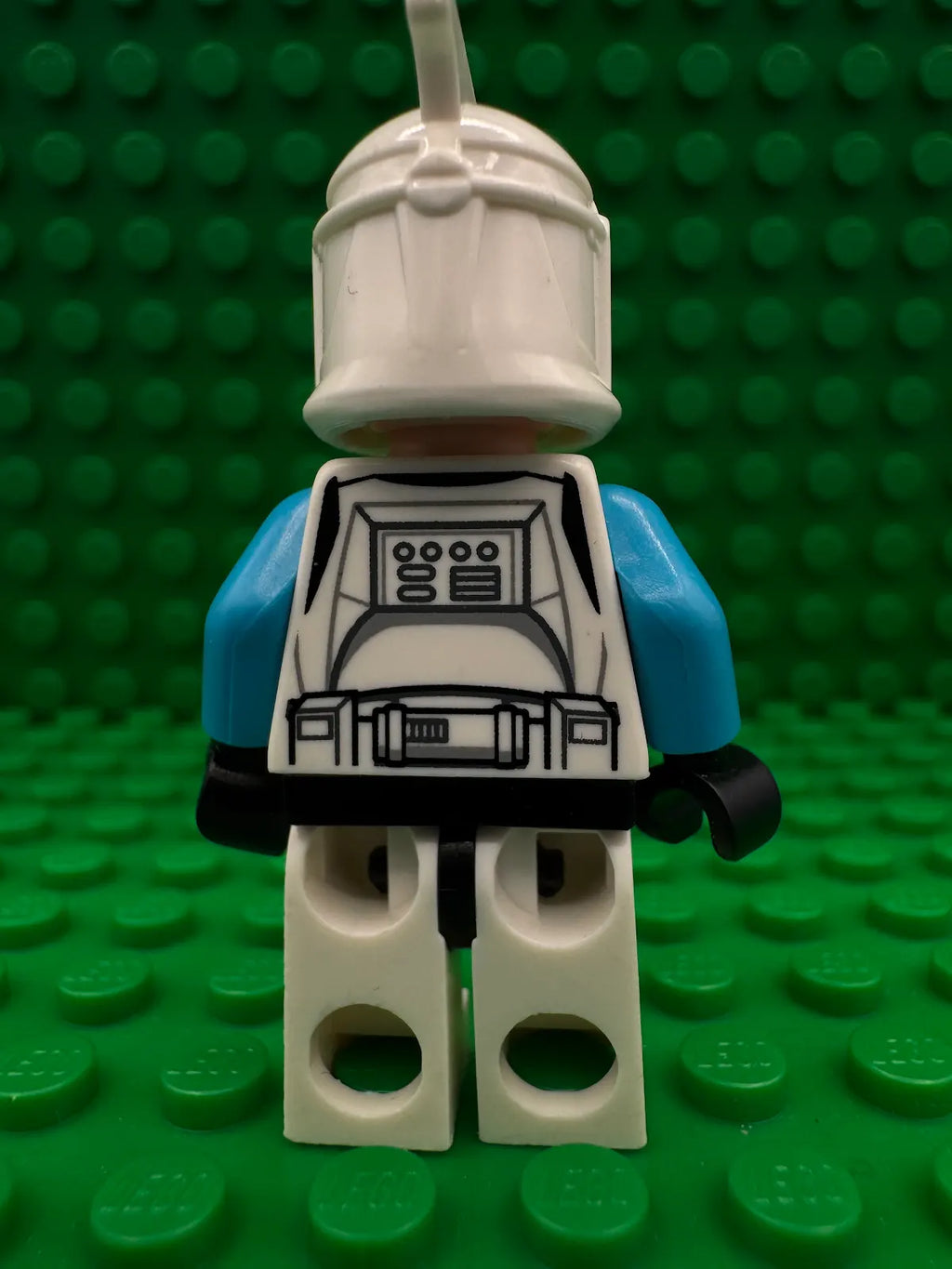 sw0502 Clone Trooper Lieutenant (Phase 1) - Scowl