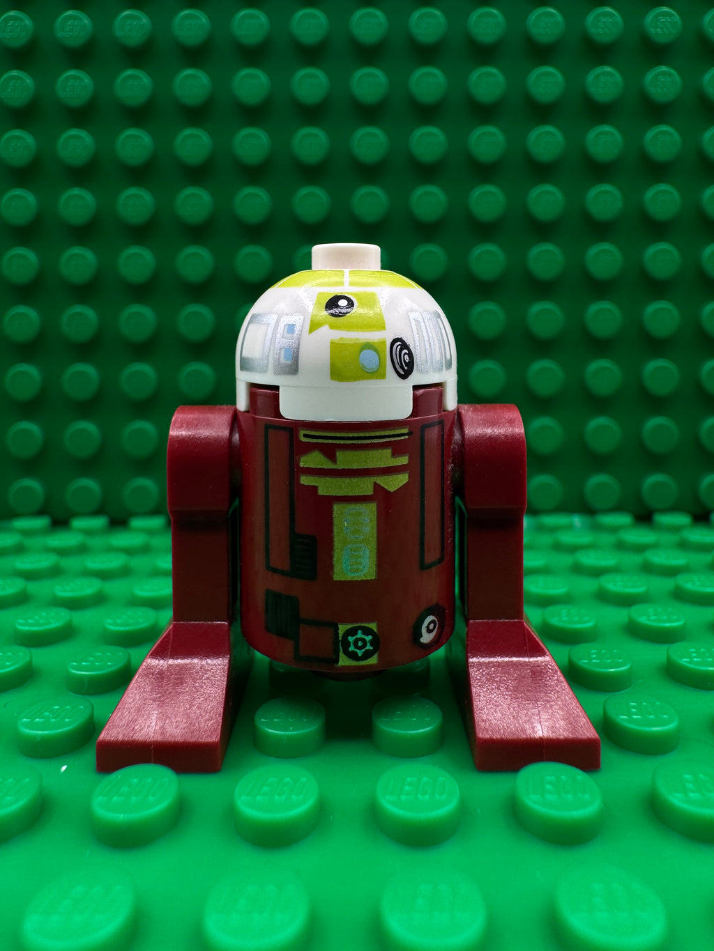 sw0231 Astromech Droid, R7-A7 - Black Rectangles