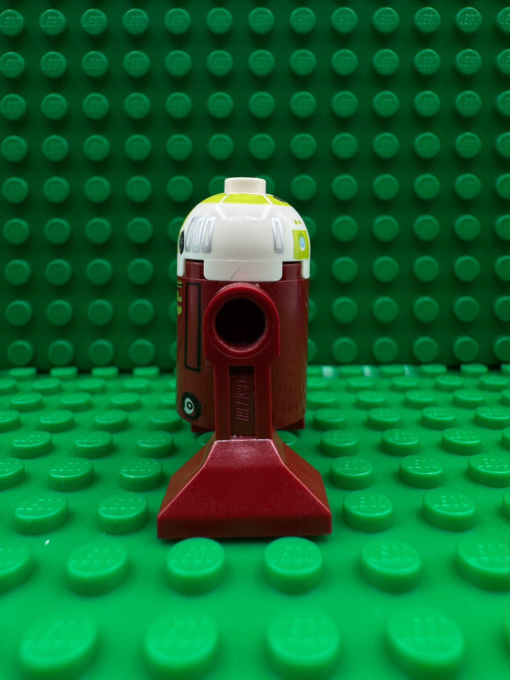 sw0231 Astromech Droid, R7-A7 - Black Rectangles