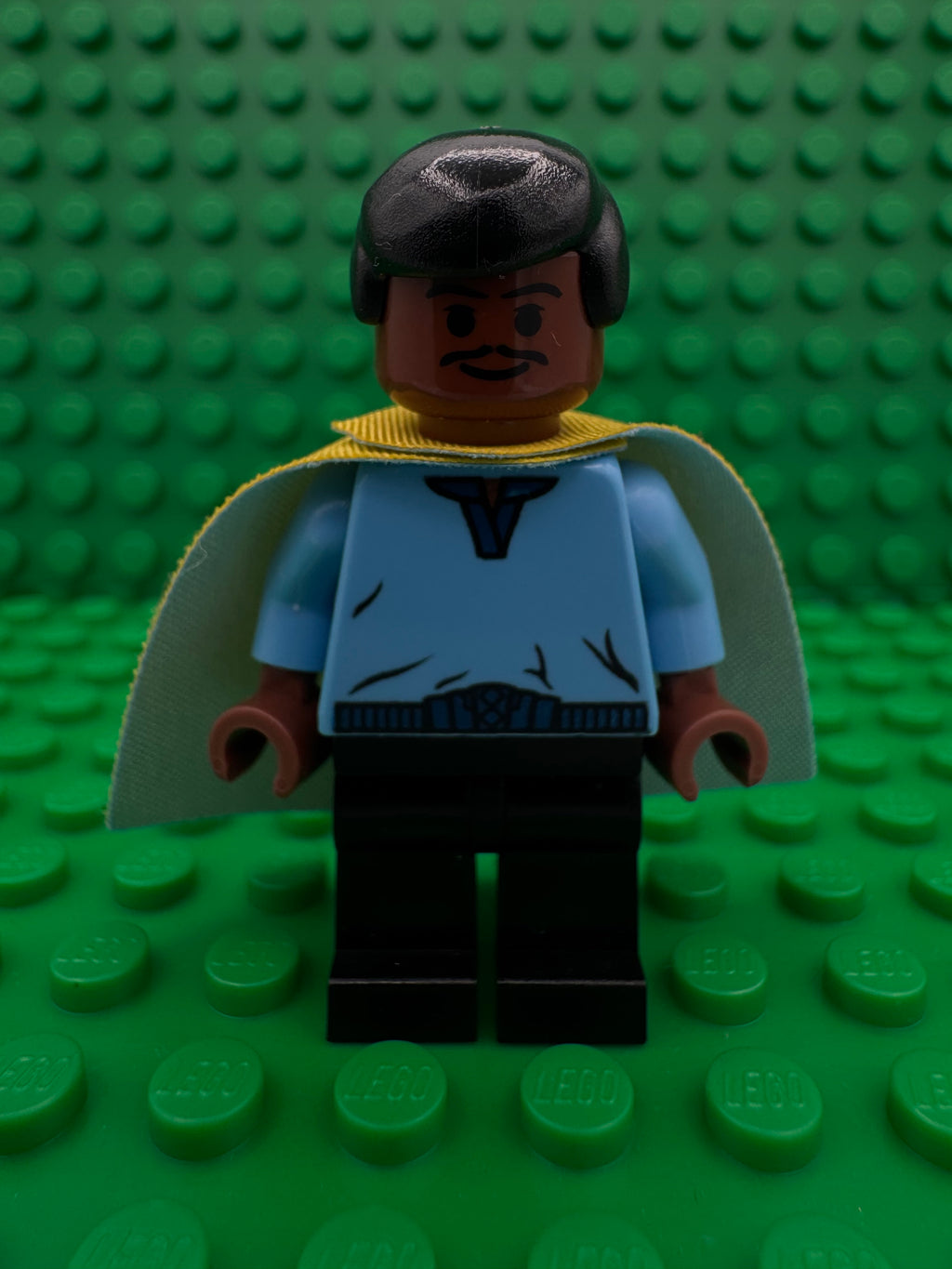 sw1027 Lando Calrissian, Cloud City Outfit (20th Anniversary Torso)