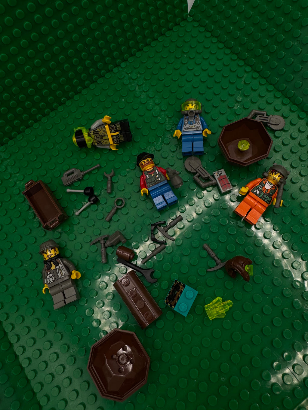 LEGO® Rock Raider Theme Minifigure Pack