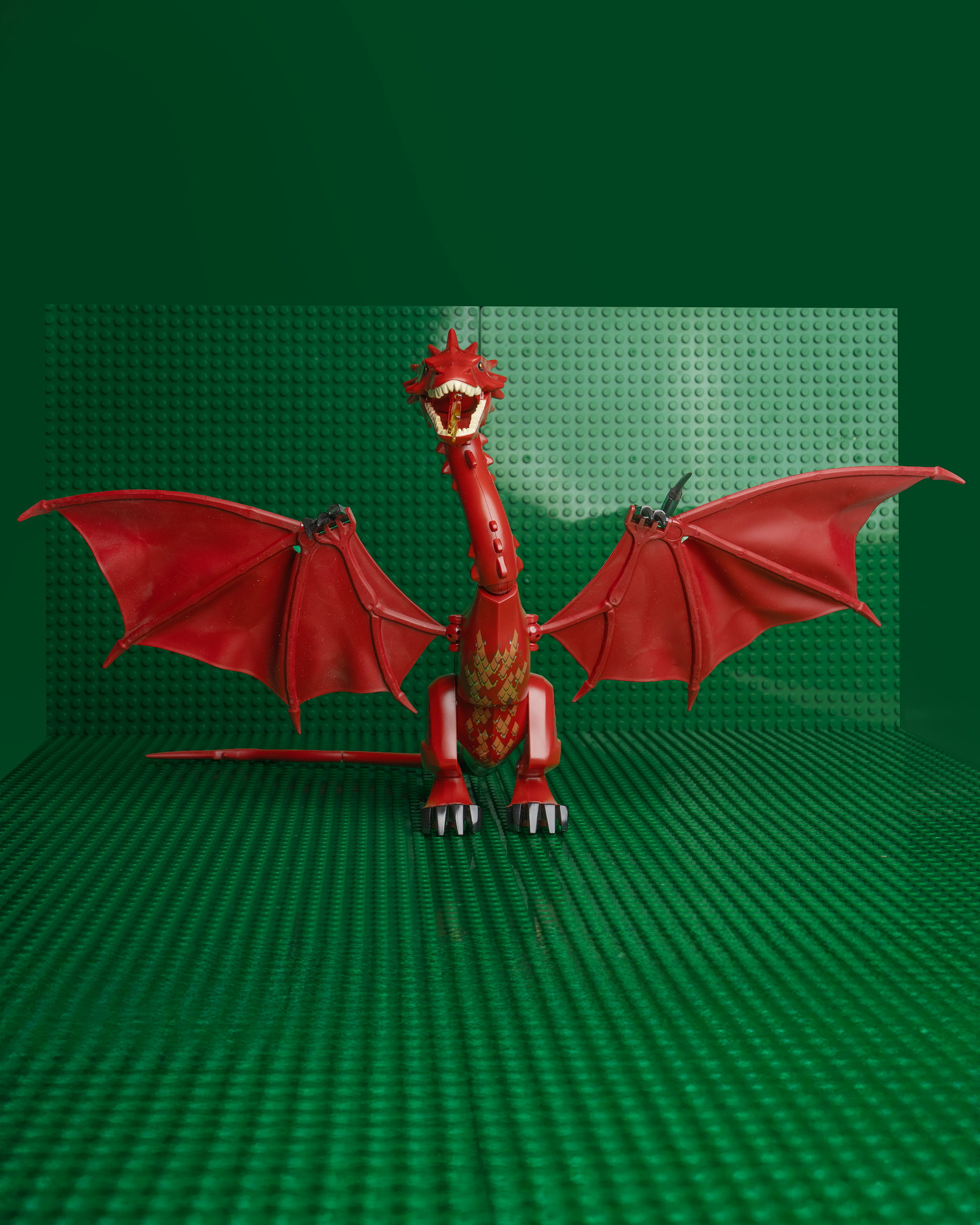 smaug01- Smaug the Dragon – LEGO The Hobbit