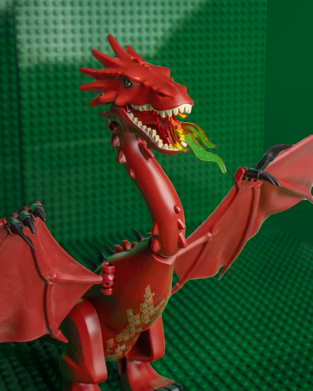 smaug01- Smaug the Dragon – LEGO The Hobbit