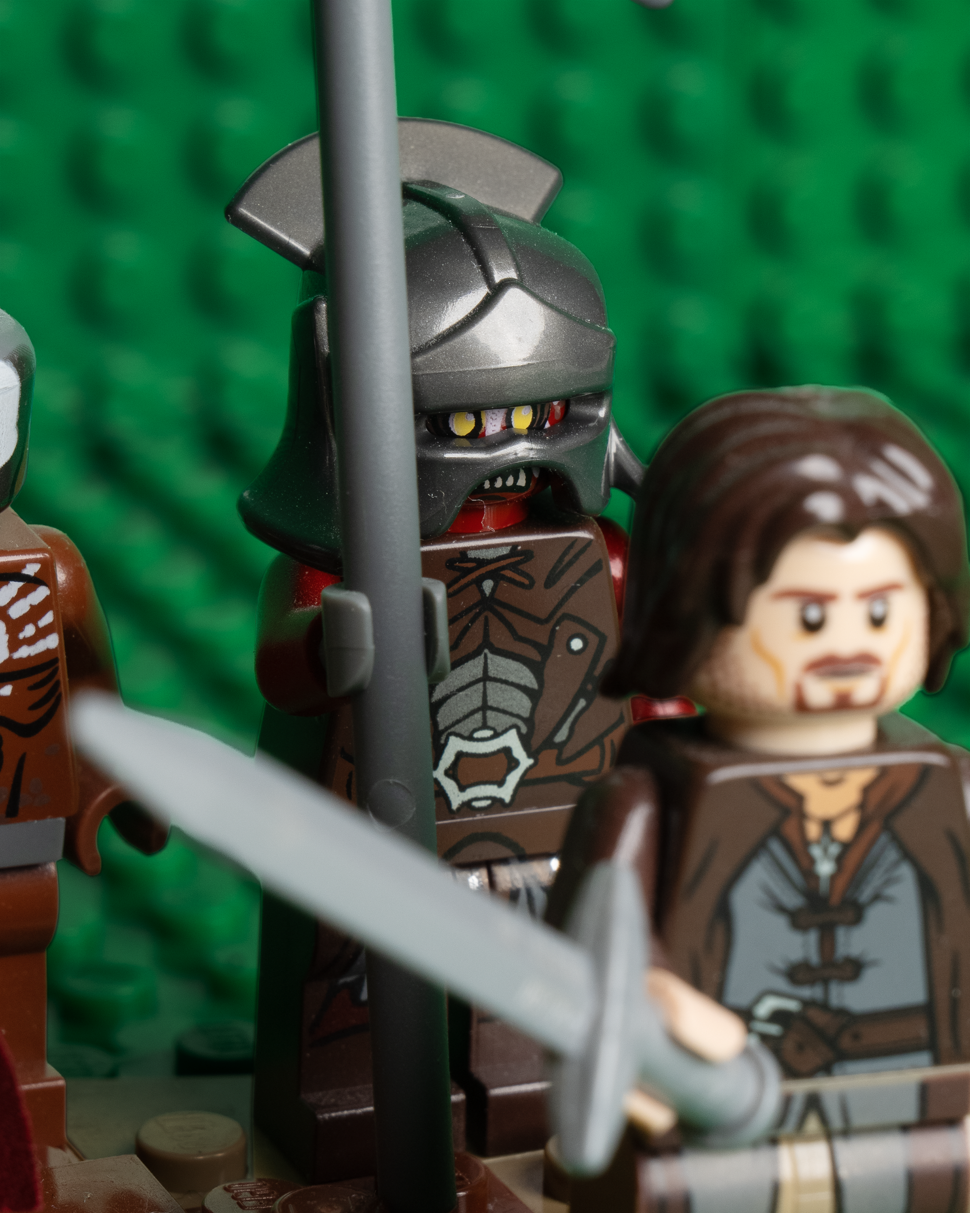 9474 Helm’s Deep Minifigures – LEGO The Lord of the Rings