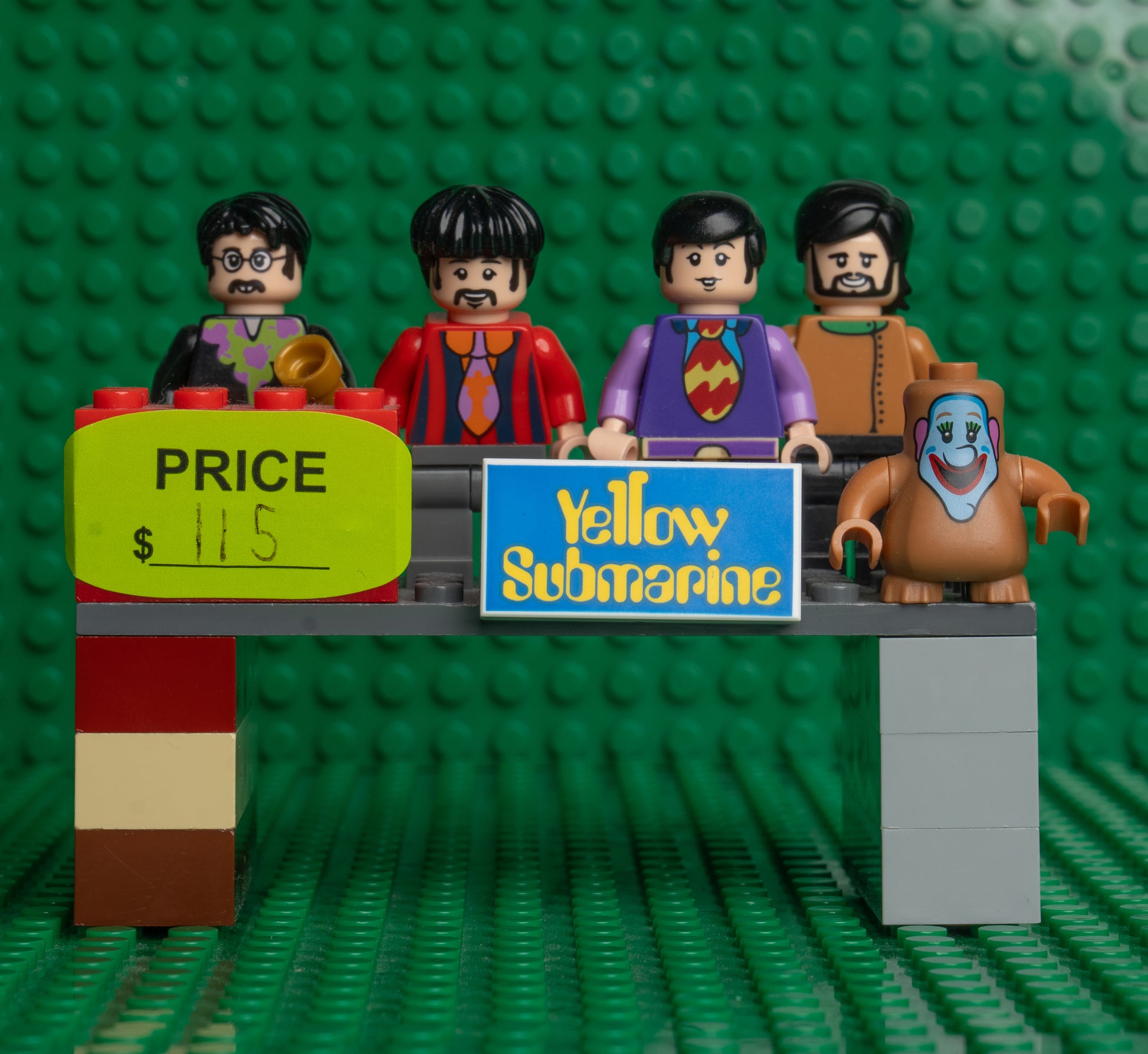 21306 The Beatles Minifigures – LEGO Yellow Submarine