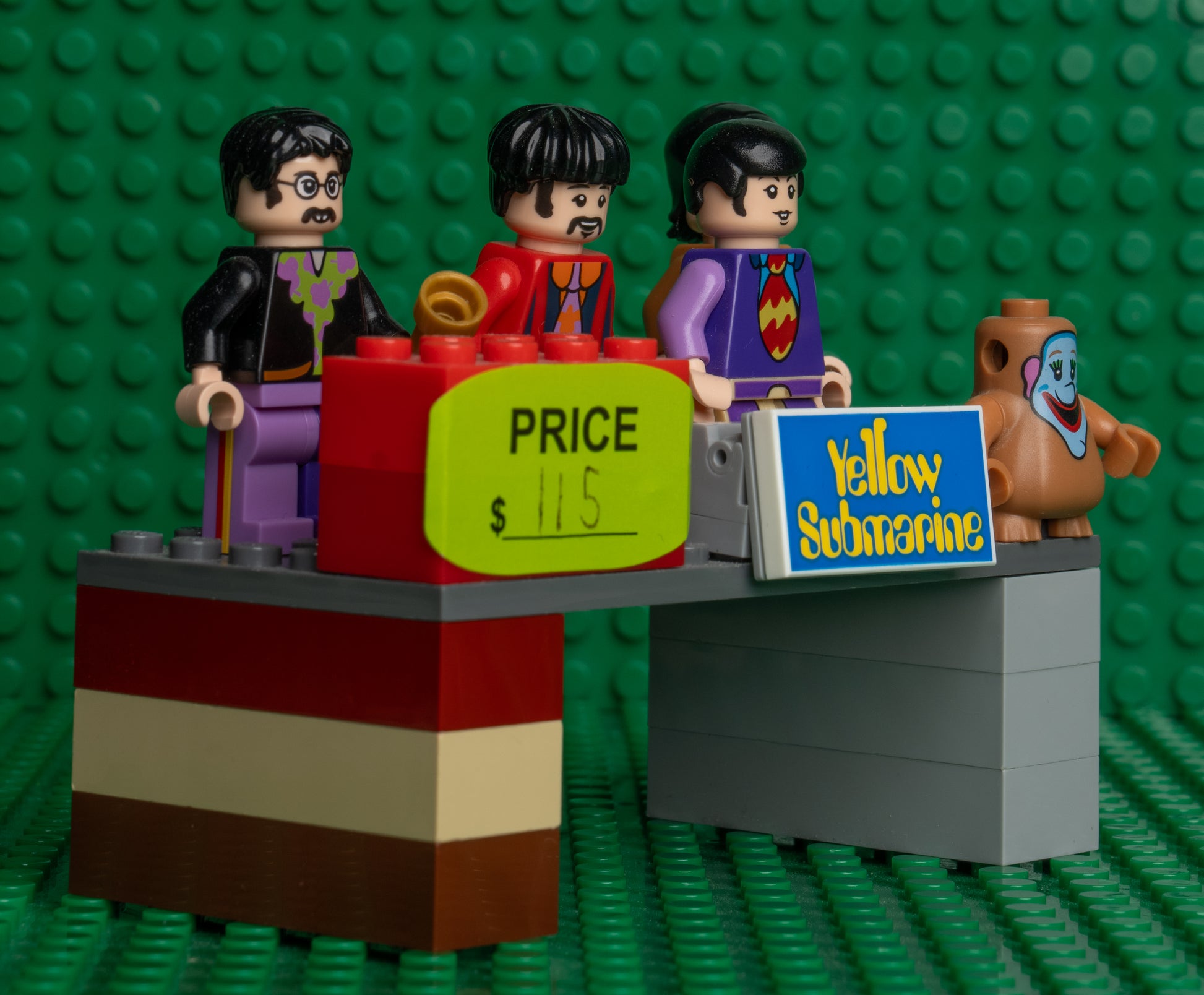 21306 The Beatles Minifigures – LEGO Yellow Submarine