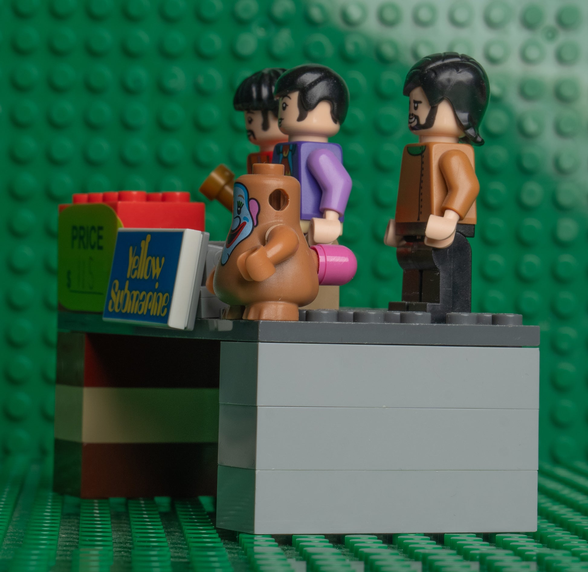 21306 The Beatles Minifigures – LEGO Yellow Submarine