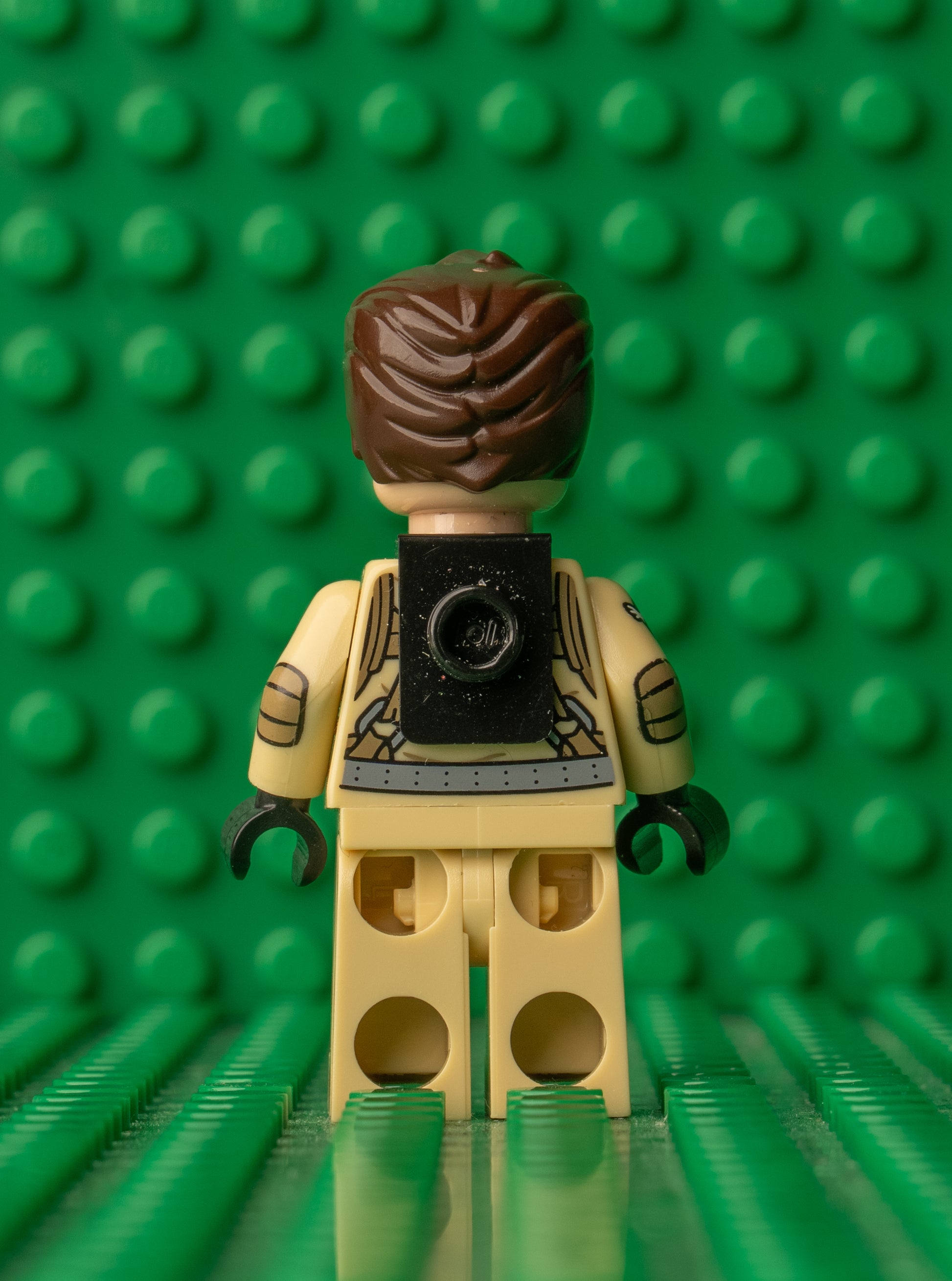 gb012a LEGO Ghostbusters Dr. Egon Spengler (Printed Arms, Neck Bracket)