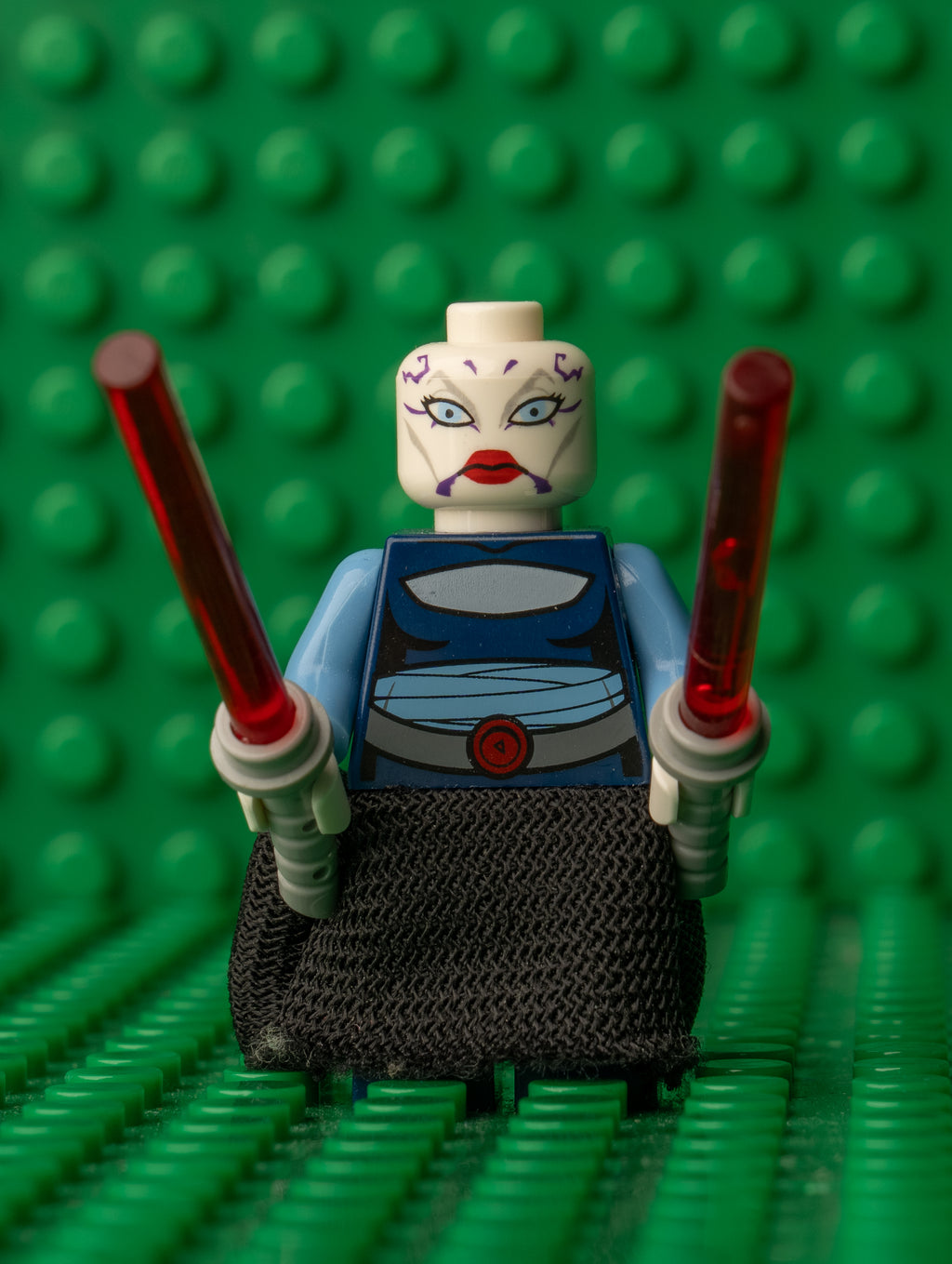 sw0195 LEGO Star Wars Asajj Ventress – Dark Blue Torso
