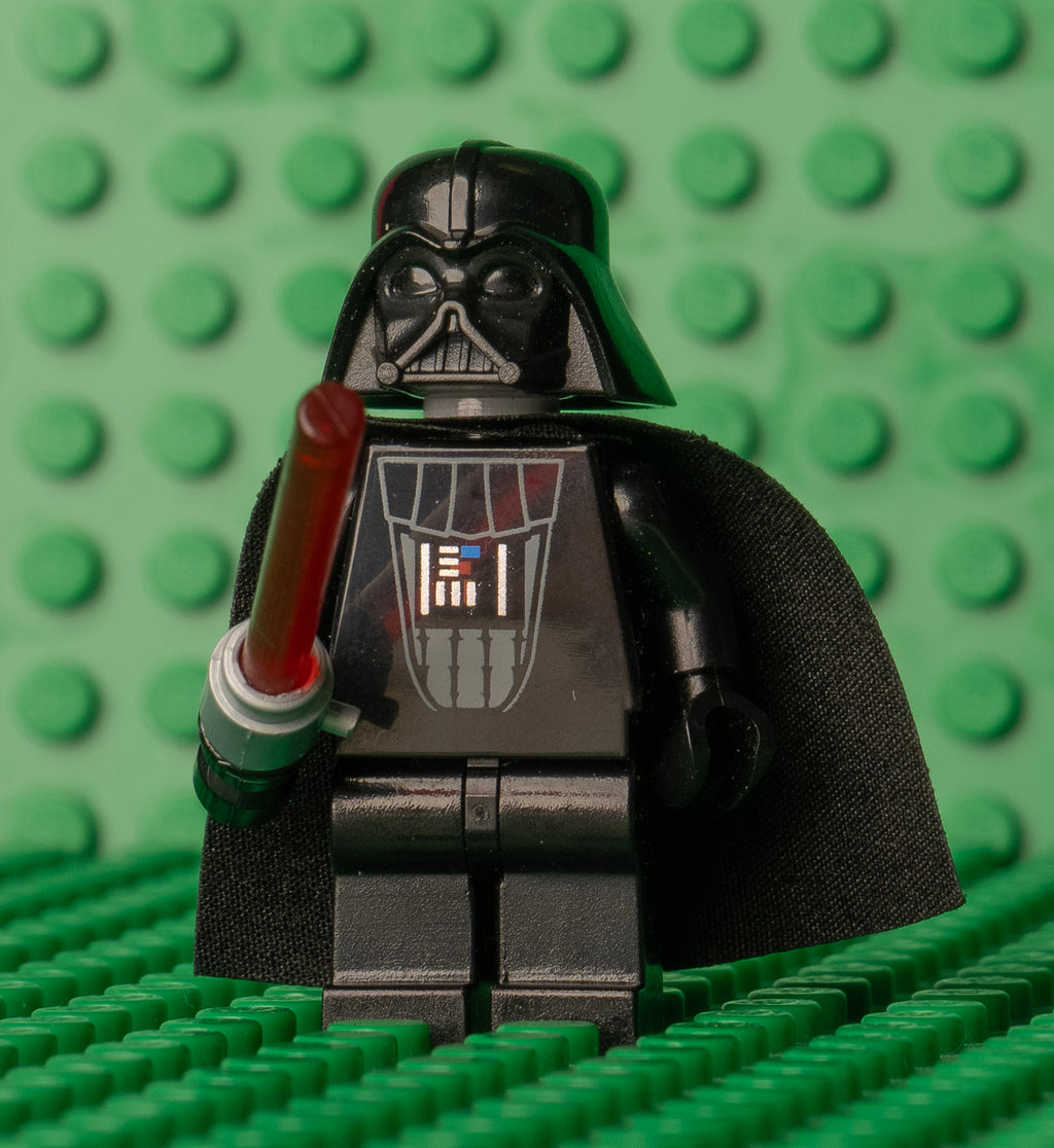 sw0117 - Darth Vader Trans Red Lightsaber