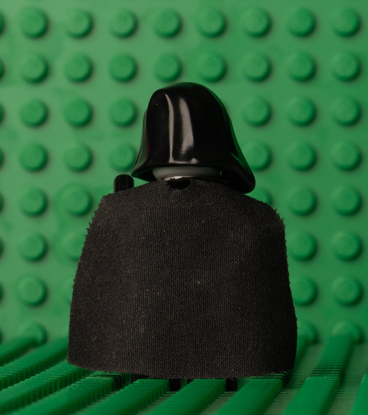 sw0124 - Emperor Palpatine - Light Bluish Gray Head, Light Bluish Gray Hands