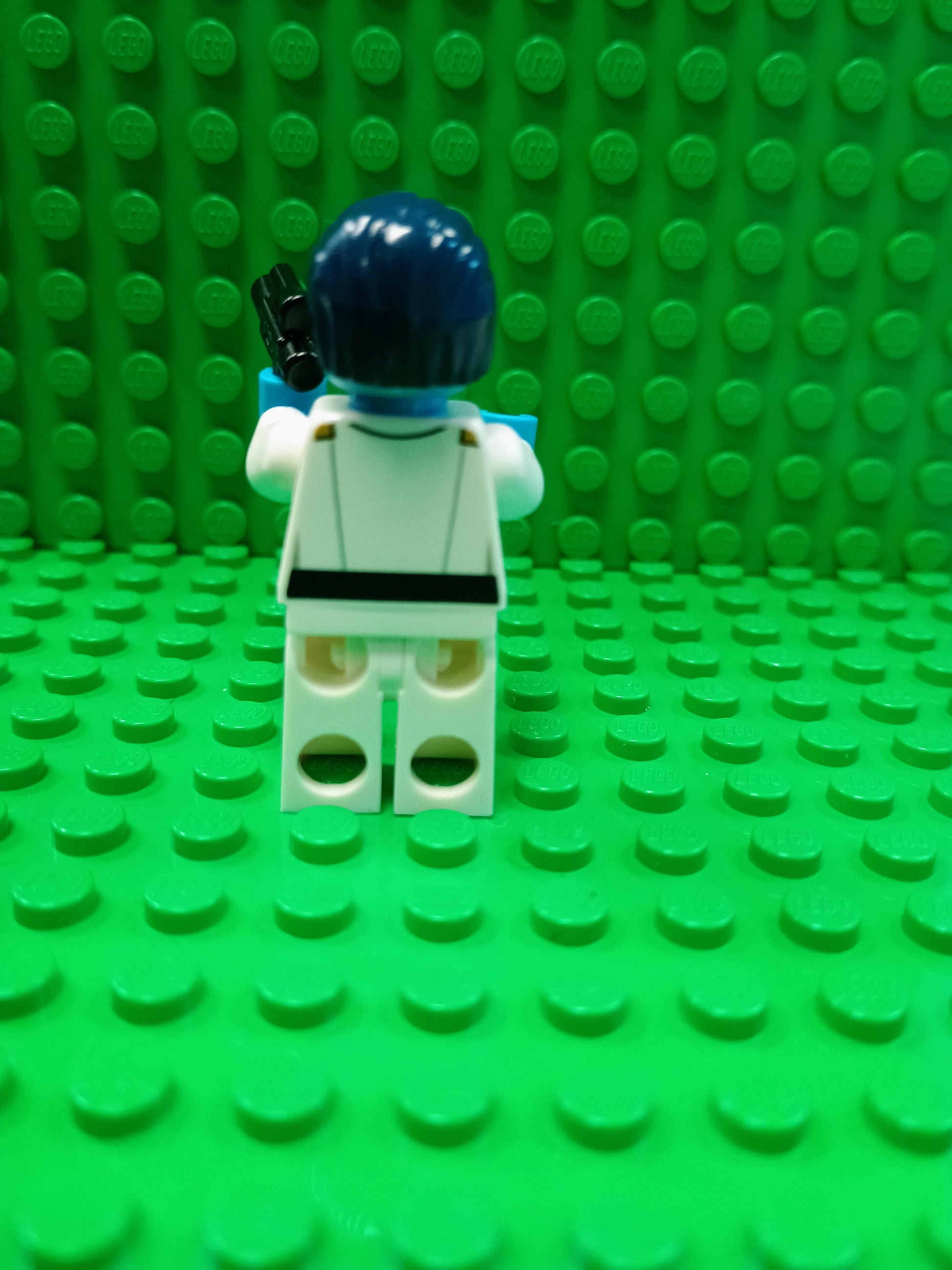 sw0811 - Grand Admiral Thrawn - Dark Azure Skin