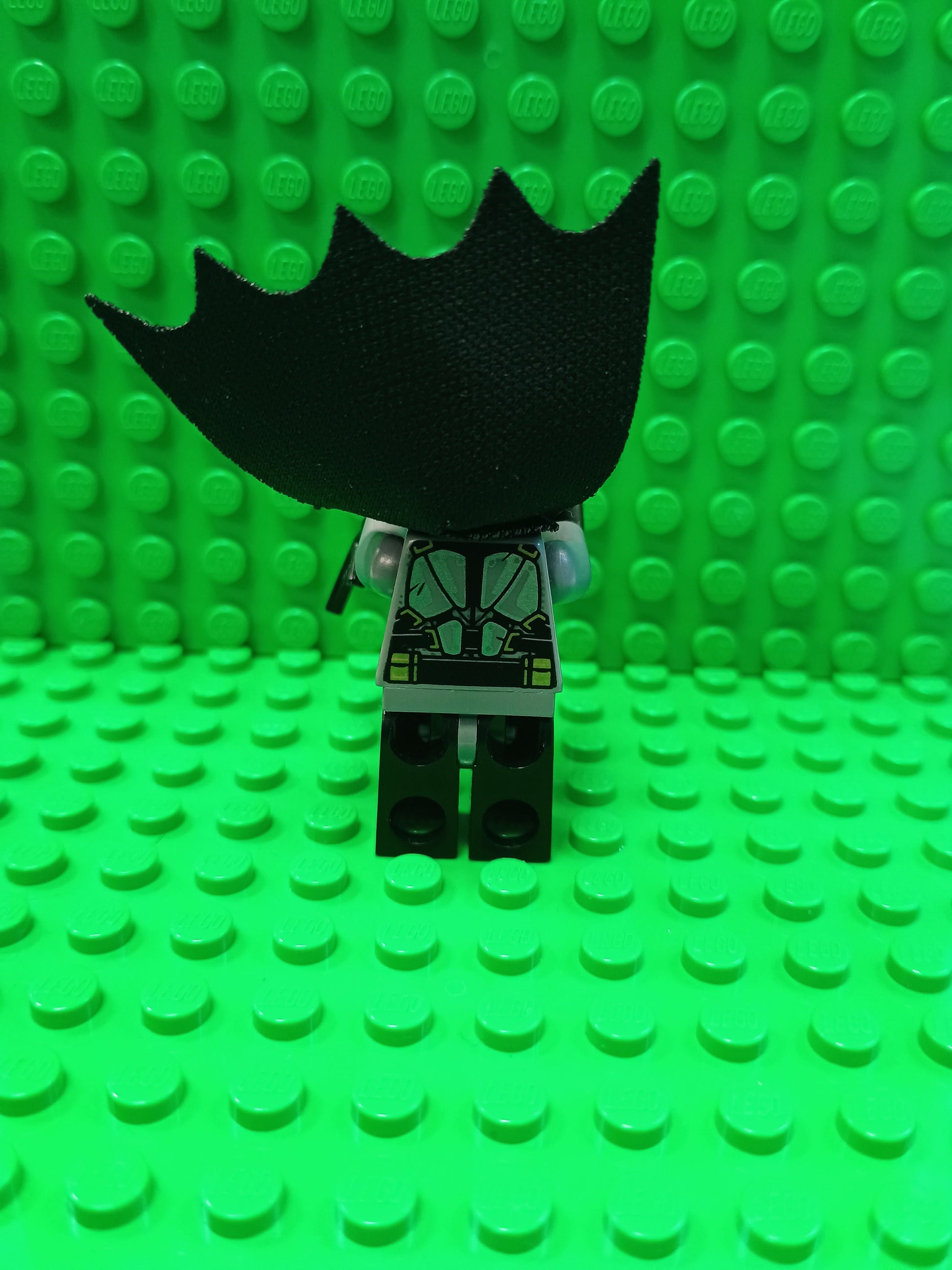 sh0435 - Batman - Tactical Suit